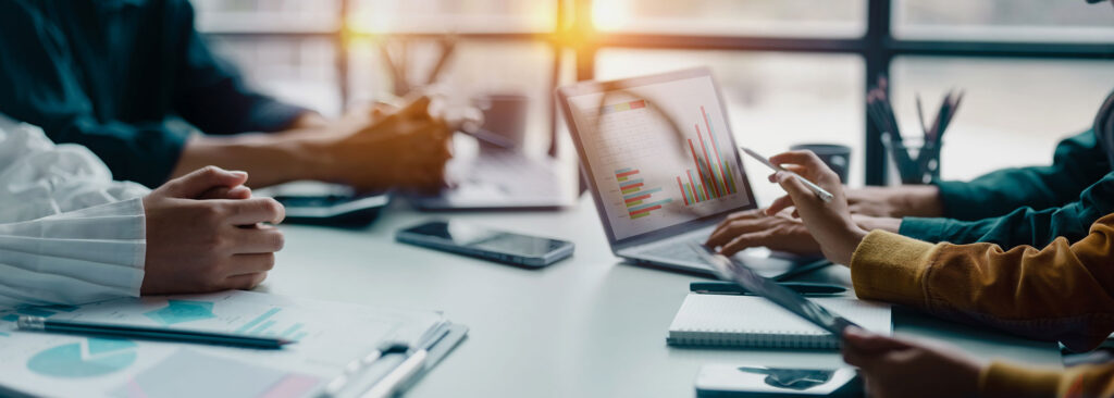 Unlock Secure Consumer Insights for Financial Services in Snowflake Marketplace