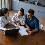 HR2808 Financial Services Marketers Guide